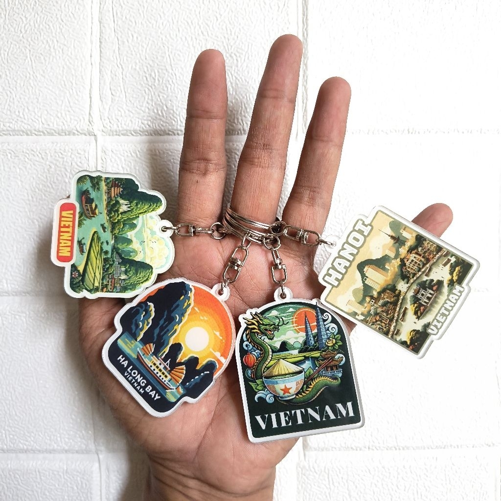 Gantungan kunci vietnam akrilik souvenir vietnam oleh oleh vietnam
