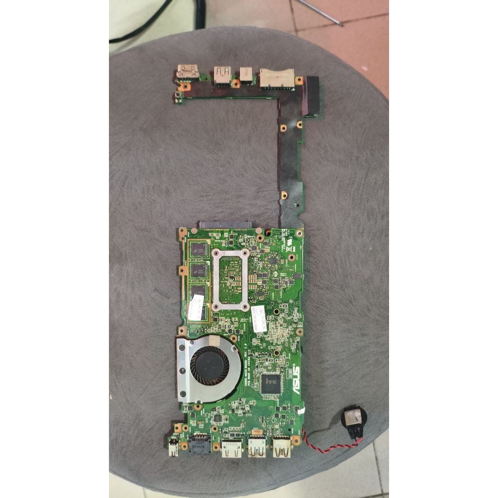 Motherboard ASUS X202E X201E S200E + Ram 2gb