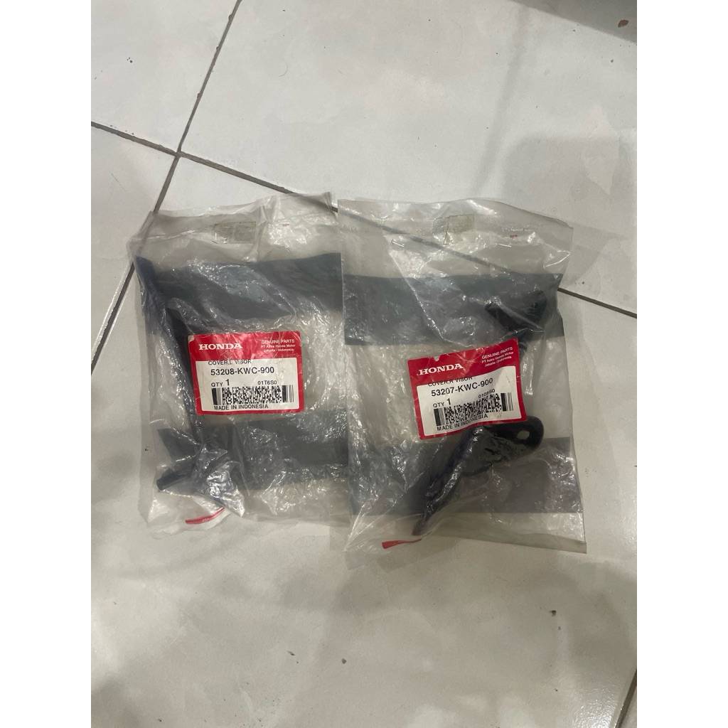 Cover Visor Set R/L Honda CS1 53207KWC900/53208KWC900