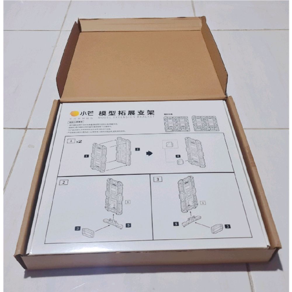 Hanggar In Era Lizard 1/100