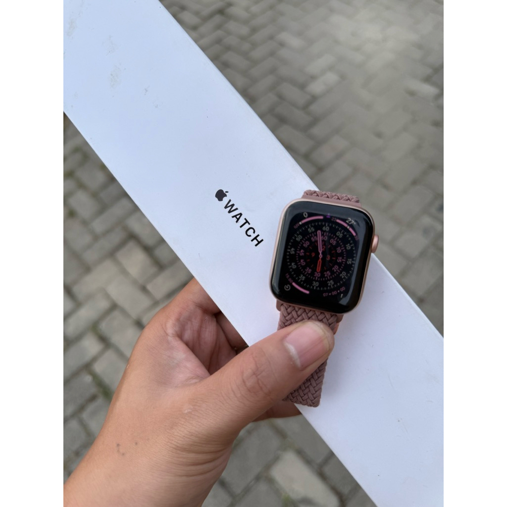 IWatch Series 6 44mm Fullset second likenew Pemakaian 2024