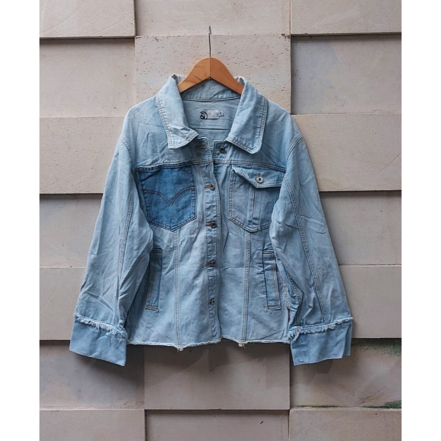 #12 JAKET JEANS IMPORT. NEW WITH TAG