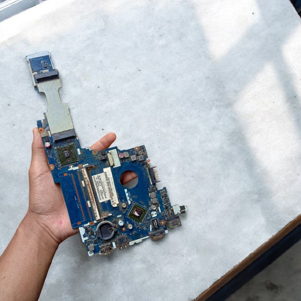 motherboard laptop Acer aspire one/P1VE6 AMD Dual core C60 matot