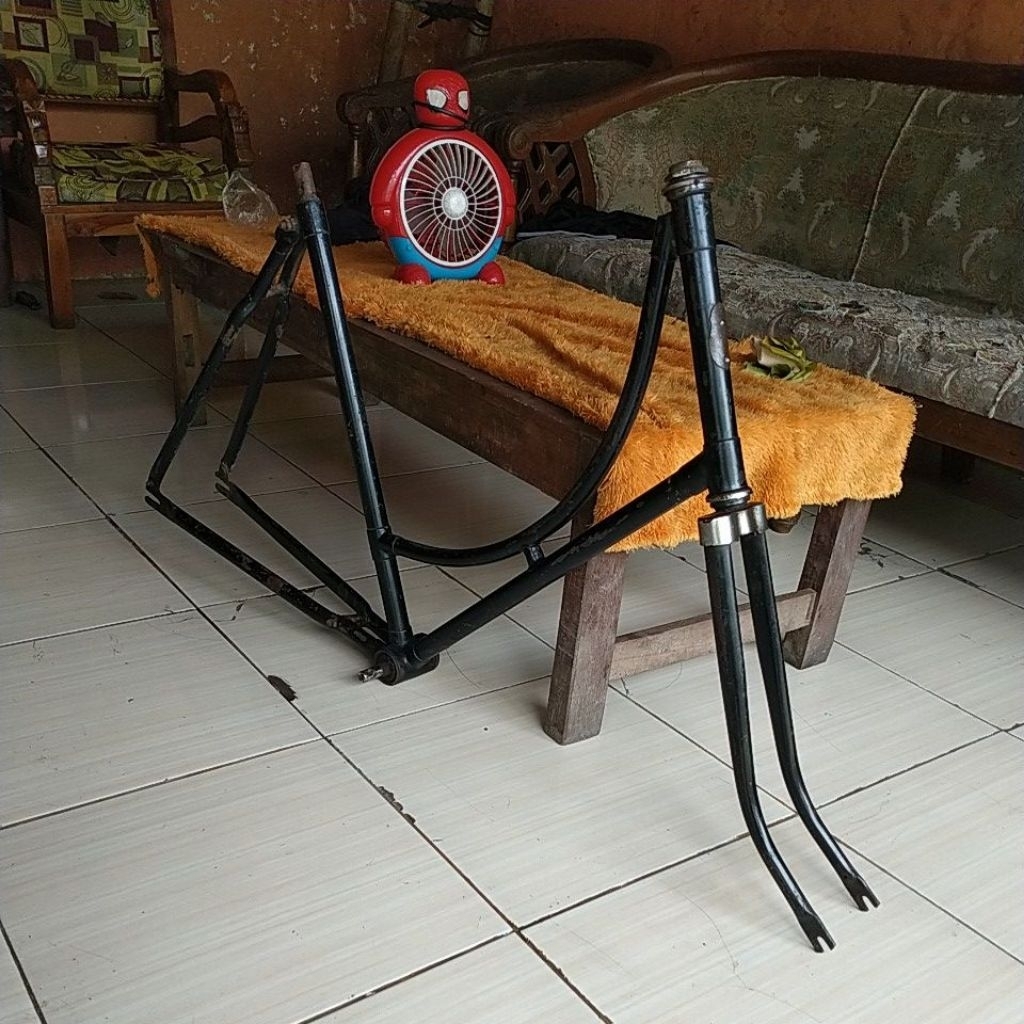 frame sepeda onthel tua gazelle lokal