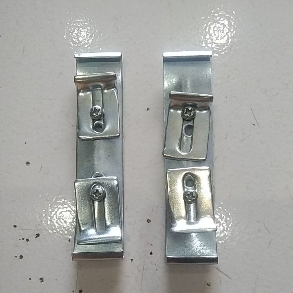 kaki bracket double rel gorden khusus plafon