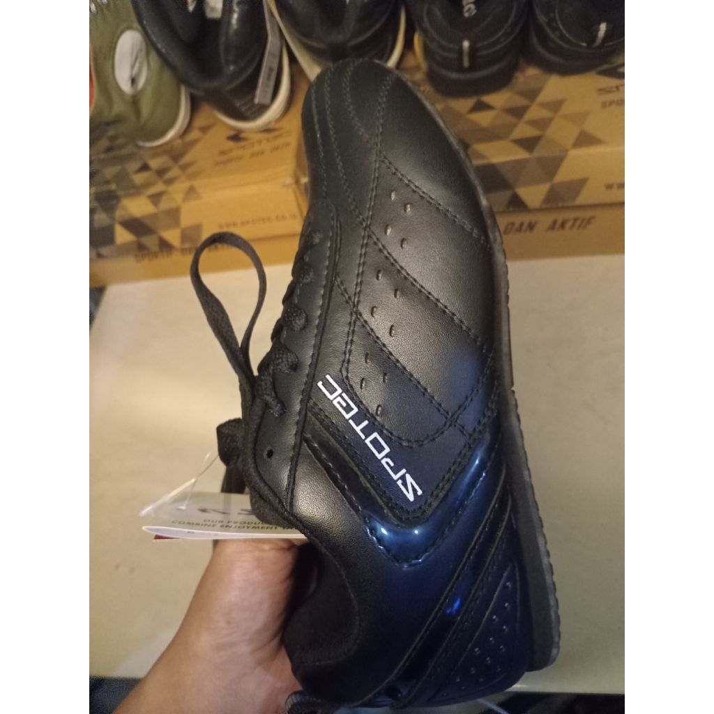 sepatu spotec wanita/sepatu spotec pria /brand new