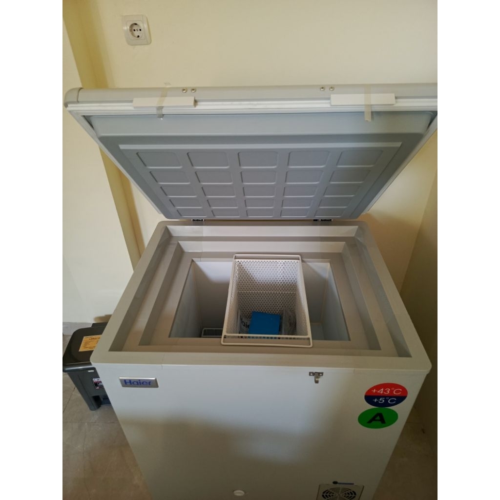 Refrigerator Vaccine Cooler / Kulkas Vaksin Haier Hbc-80