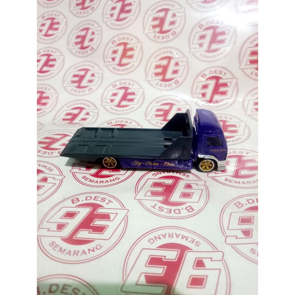 hotwheels team transport AERO LIFT RWB