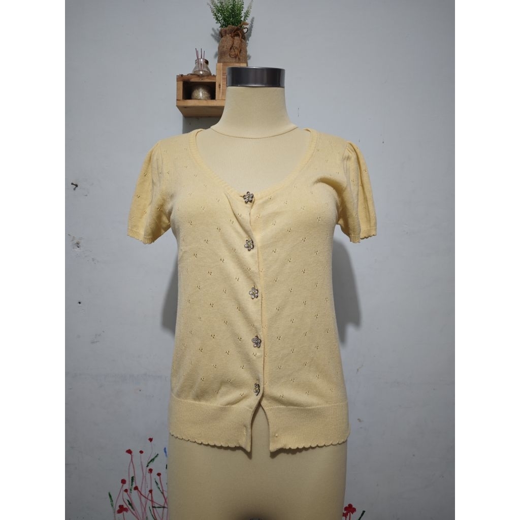 Atasan Rajut Kawaii by INGNI