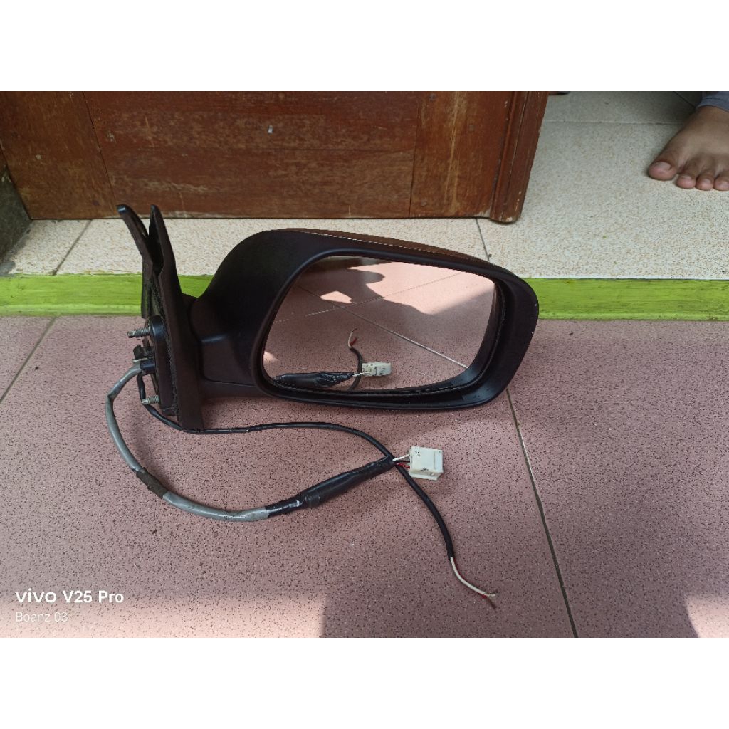 Spion Mobil Toyota AVANZA taun 2007-2012 sebelah kanan original