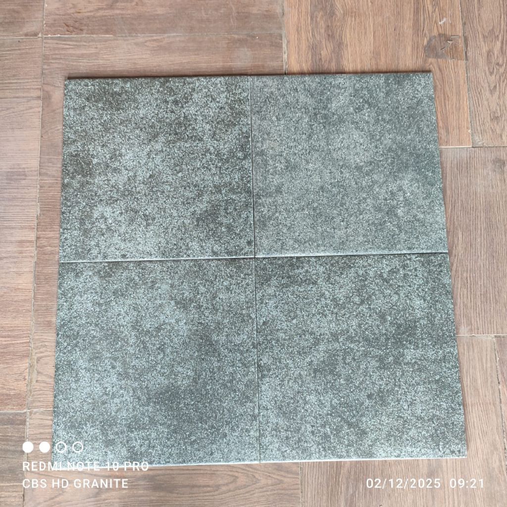 keramik lantai kamar mandi 40x40