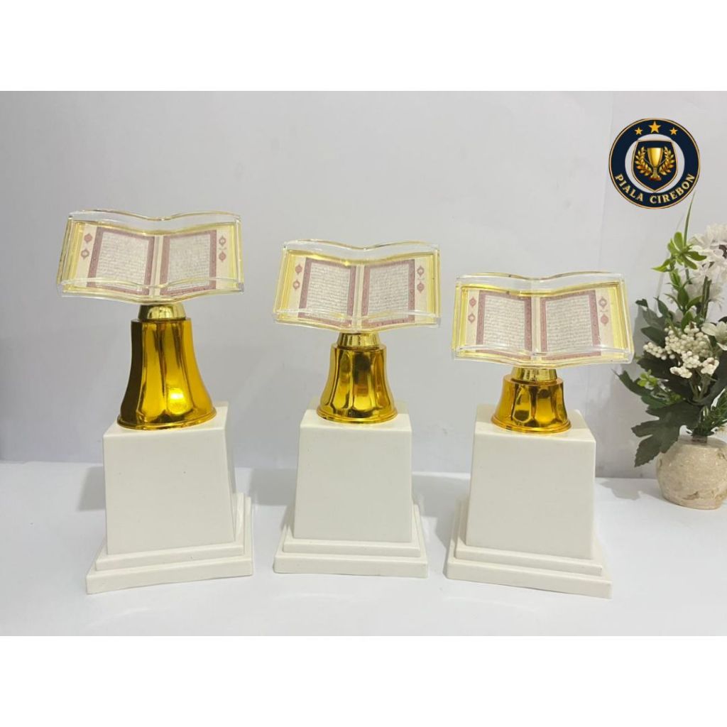 PIALA AL-QURAN TATAKAN PUTIH | PIALA MENGAJI | PIALA PLASTIK MURAH SATU SET