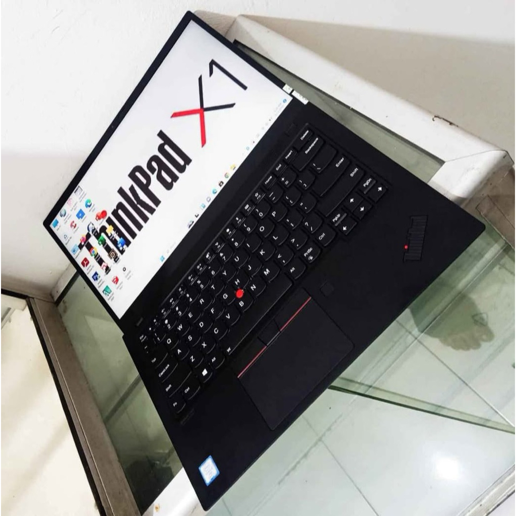 Lenovo thinkpad X1 carbon gen 8