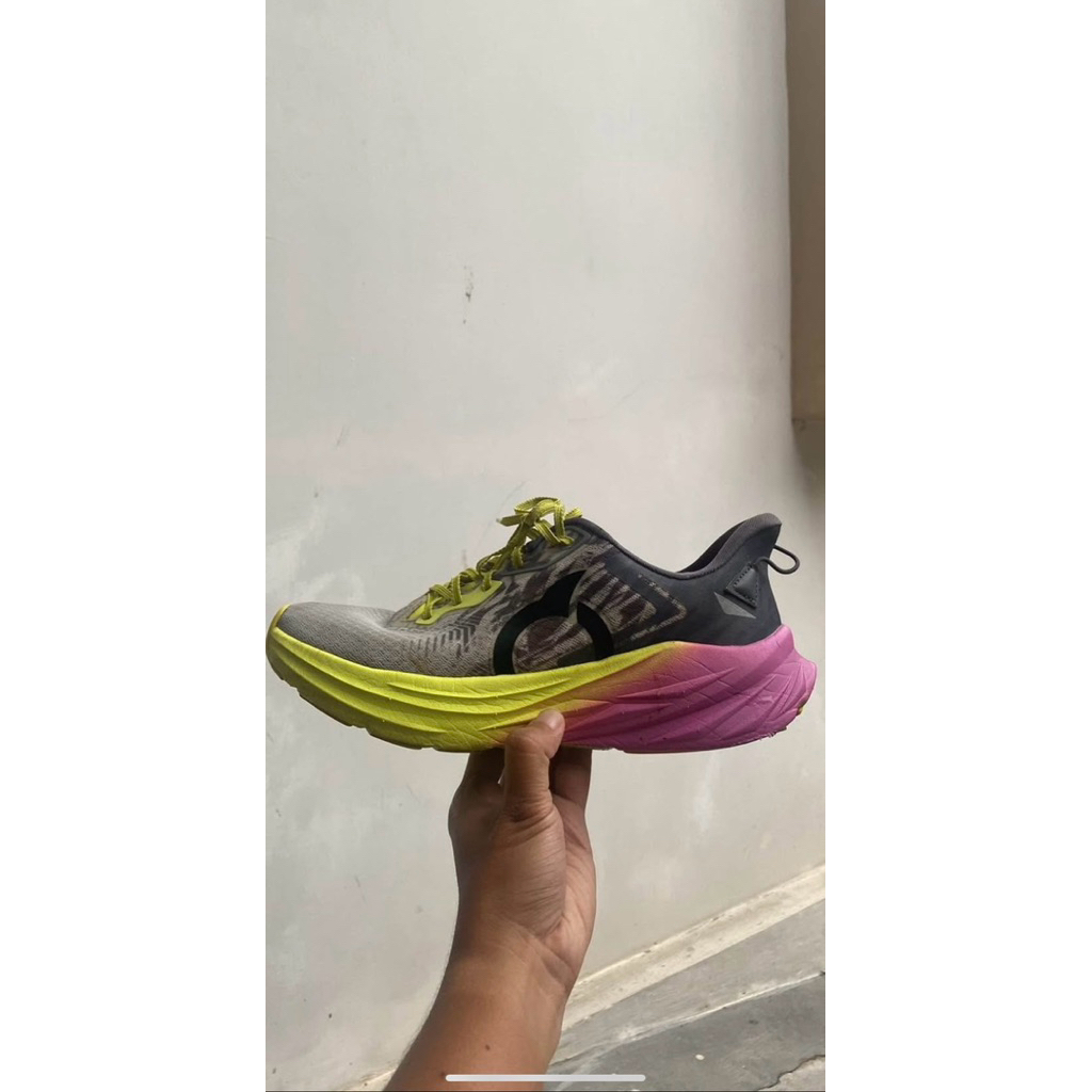 Sepatu Ortus hyperfuse 2.1