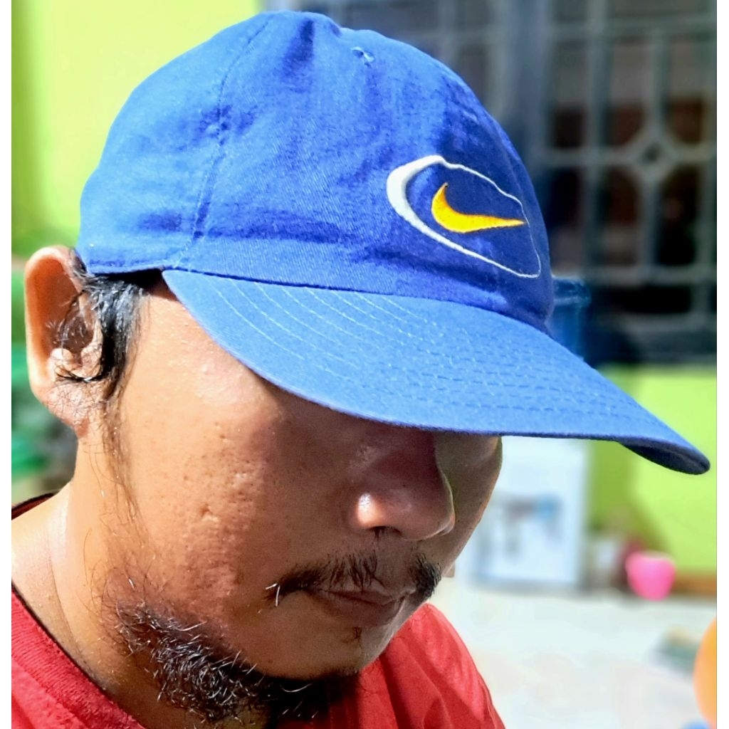 (ONLY 1 IN SHOPE) TOPI NIKE VTG 80's