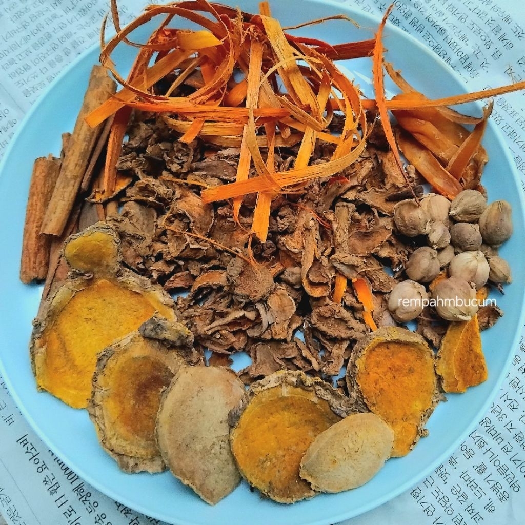 Wedang Rempah Tradisional [sinom]