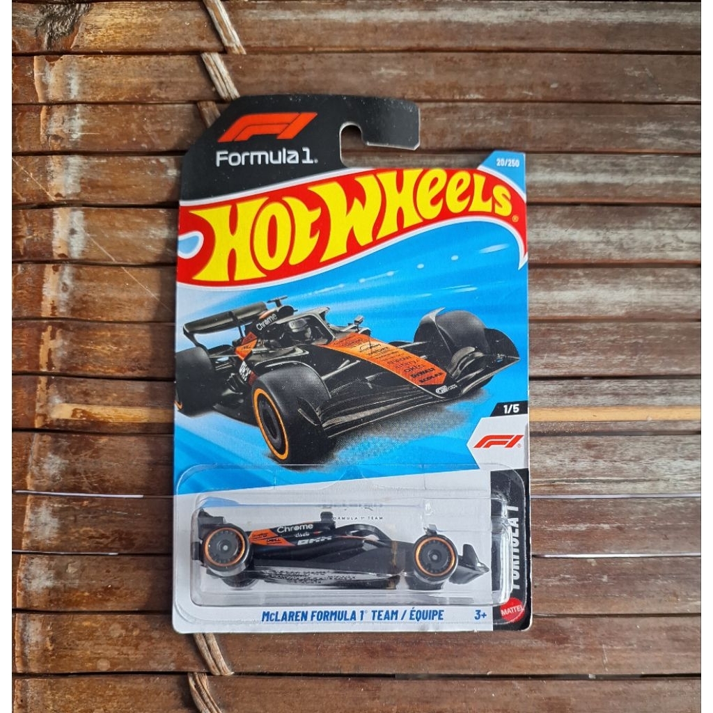 Hot Wheels F1 civic Ferrari