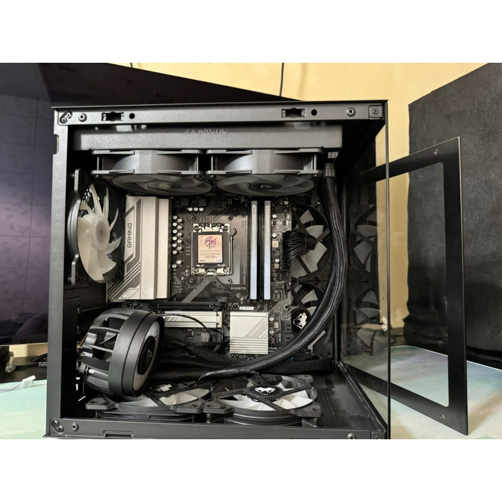 Rakitan PC AMD Semi jadi.