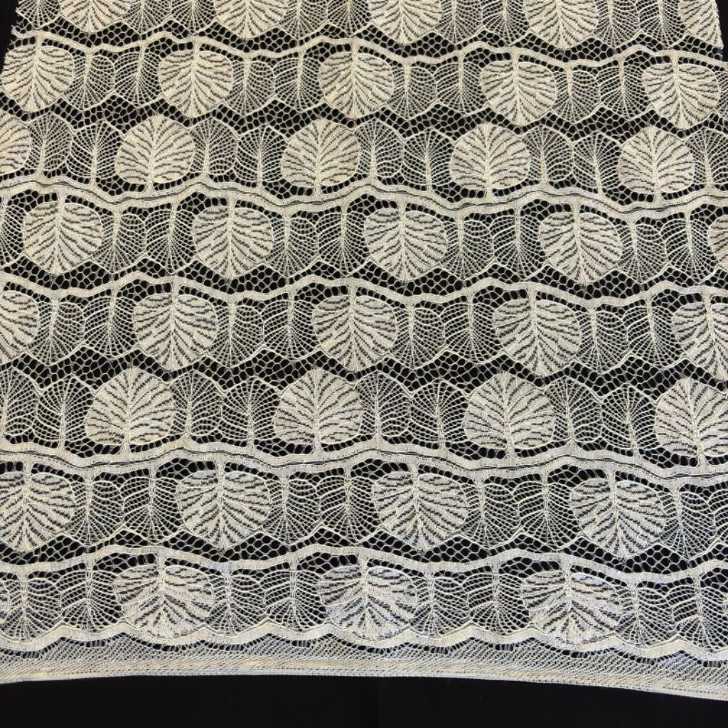 Kain brukat  katun. /kain brukat katun premium harga 1/2meter