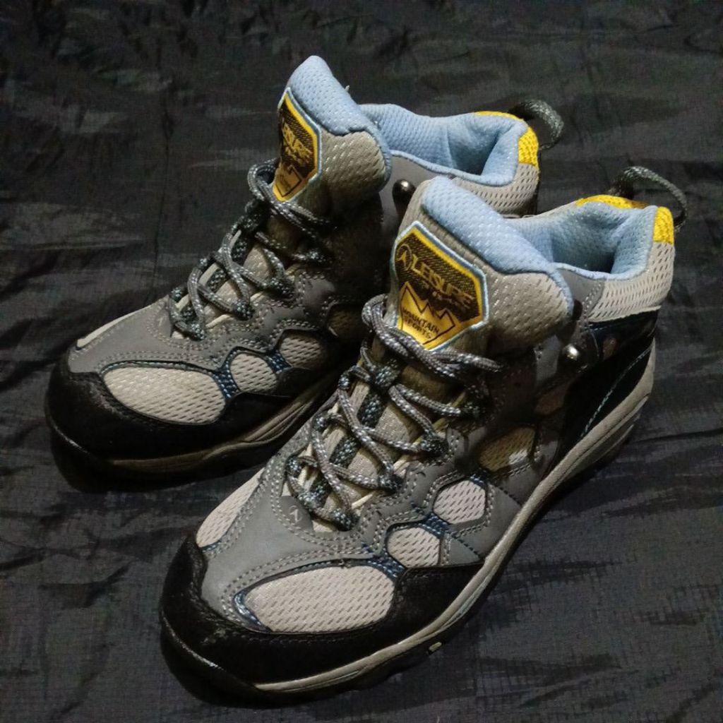 Sepatu Hiking Outdoor LEISURE TIME size 39.5 insole 25 cm