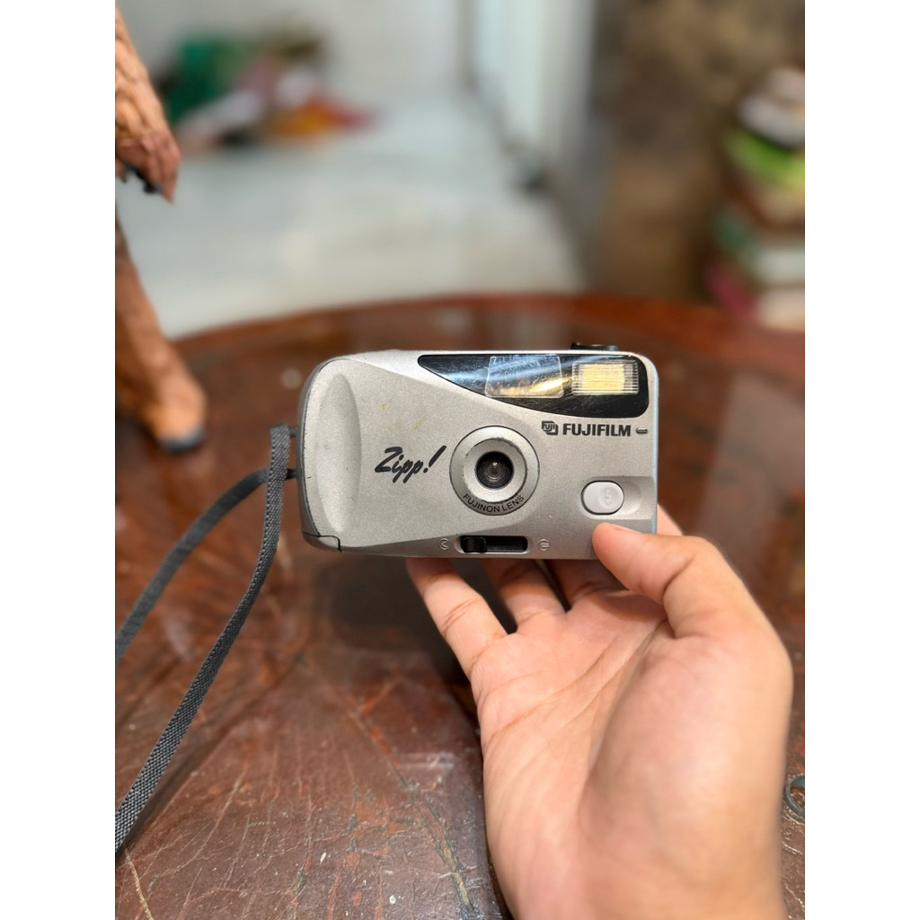Kamera Analog Pocket Fujifilm Zipp - Kamera Jadul Rollfilm 35mm