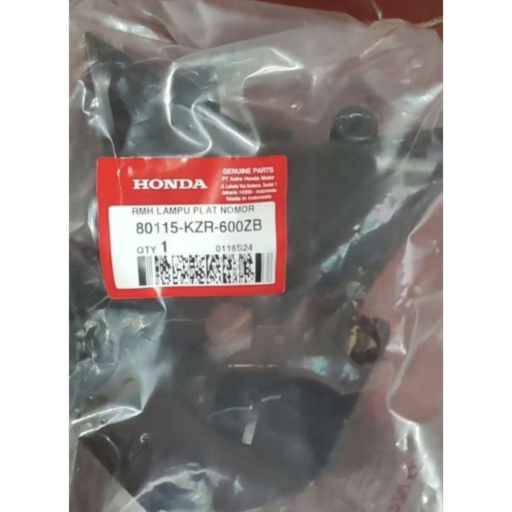 Tutup Lampu Plat Nomor Belakanh Vario 125 Lama OriAHM 80115KZR600ZB 80115-KZR-600ZB