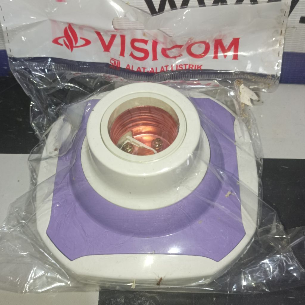 Fitting Lampu Plafon Visicom