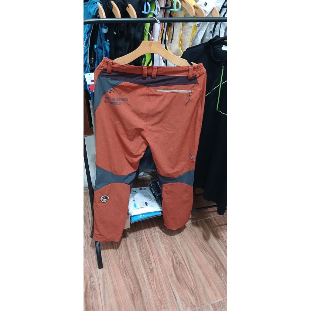 Celana Second outdoor Black yak& Columbia