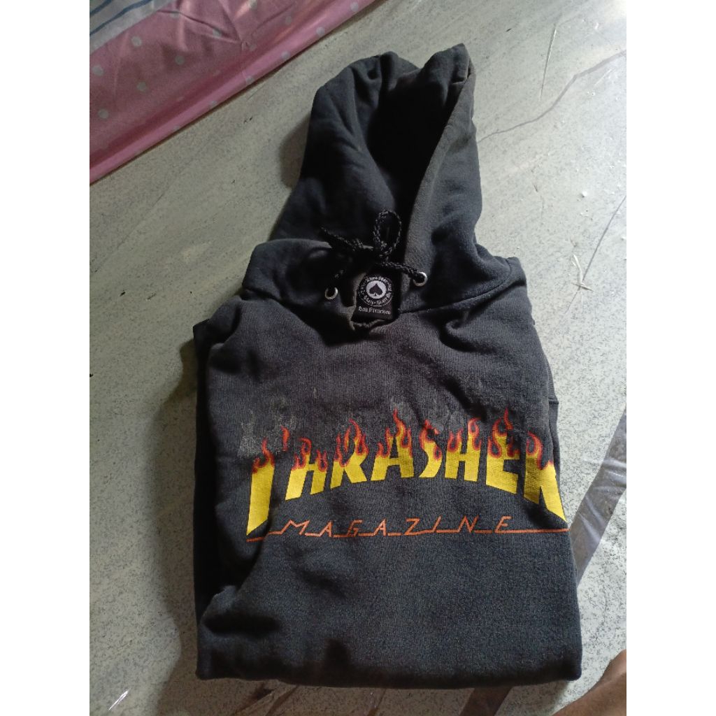 Hoodie Thrasher BBQ Bekas / Second Minus Sudah Tertera