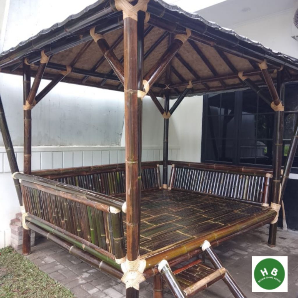gazebo bambu hitam ukuran 2x2.5 m