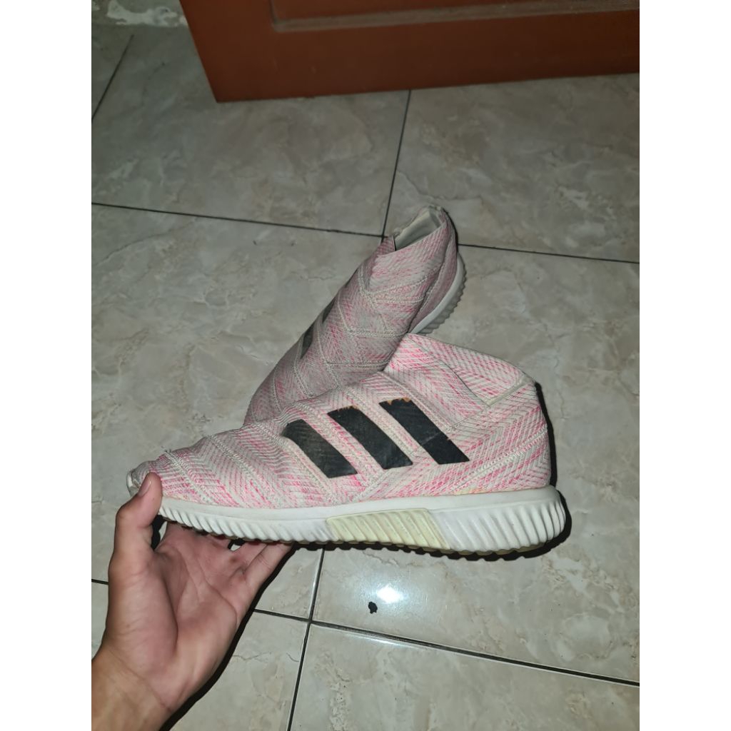 adidas.nemeziz.tango.18.1 futsal