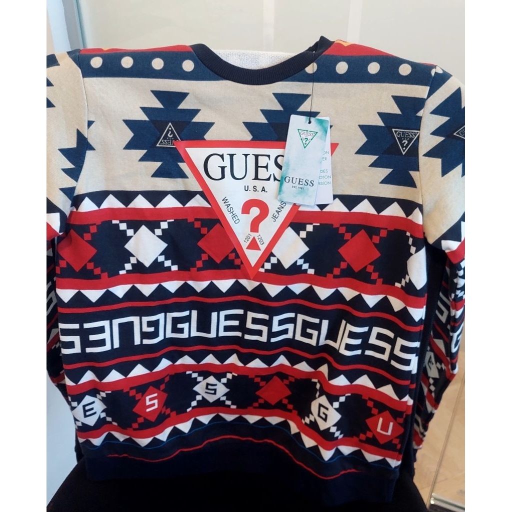 sweater guess