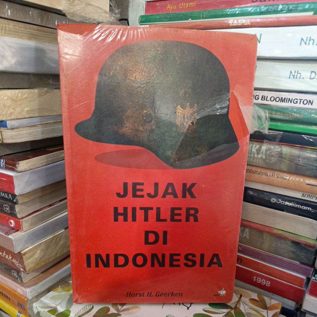 buku ori Jejak hitler di indonesia by Hort h.geerken