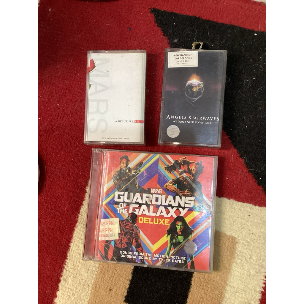 Kaset Bundling Thrity second to mars angels and airwaves green day