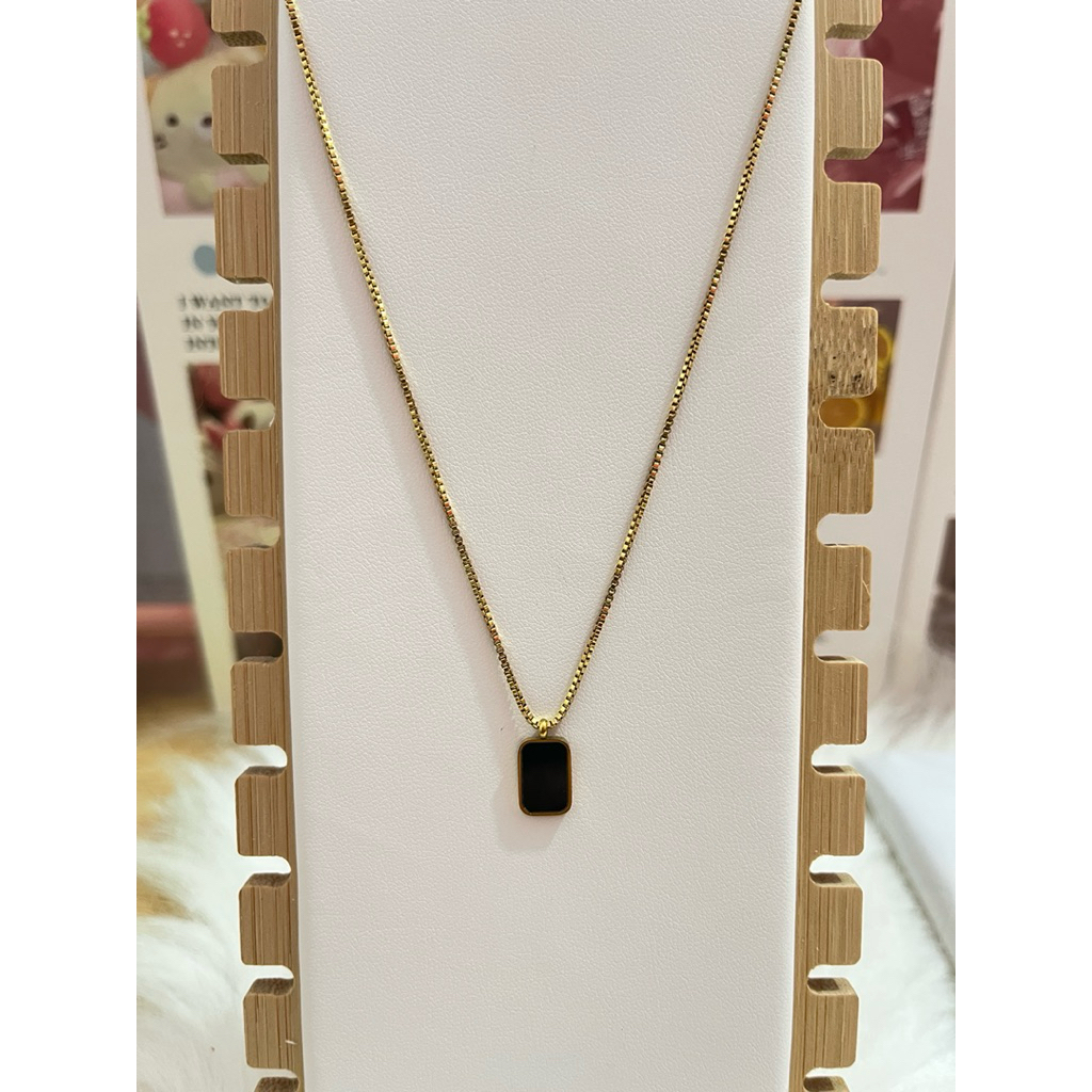 MB Kalung liontin Bulat hitam petak hitam titanium