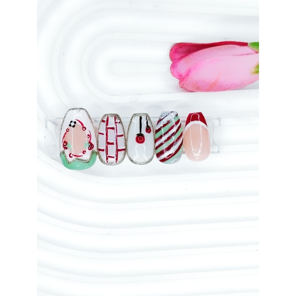 Press On Nails Edisi NATAL by RatuKuku // Fake Nails // Kuku Palsu