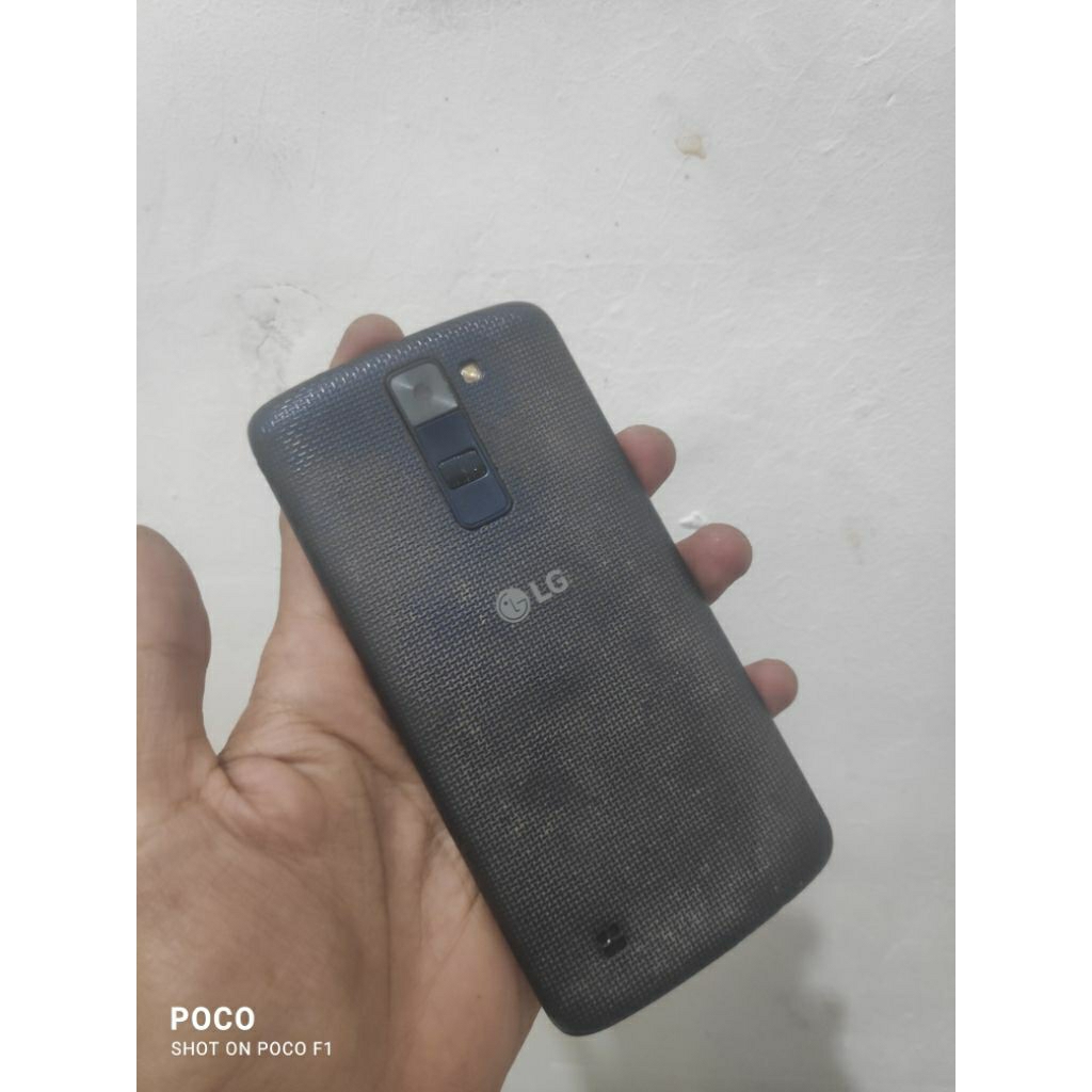 LG K8 kondisi Mesin Hidup lcd pecah