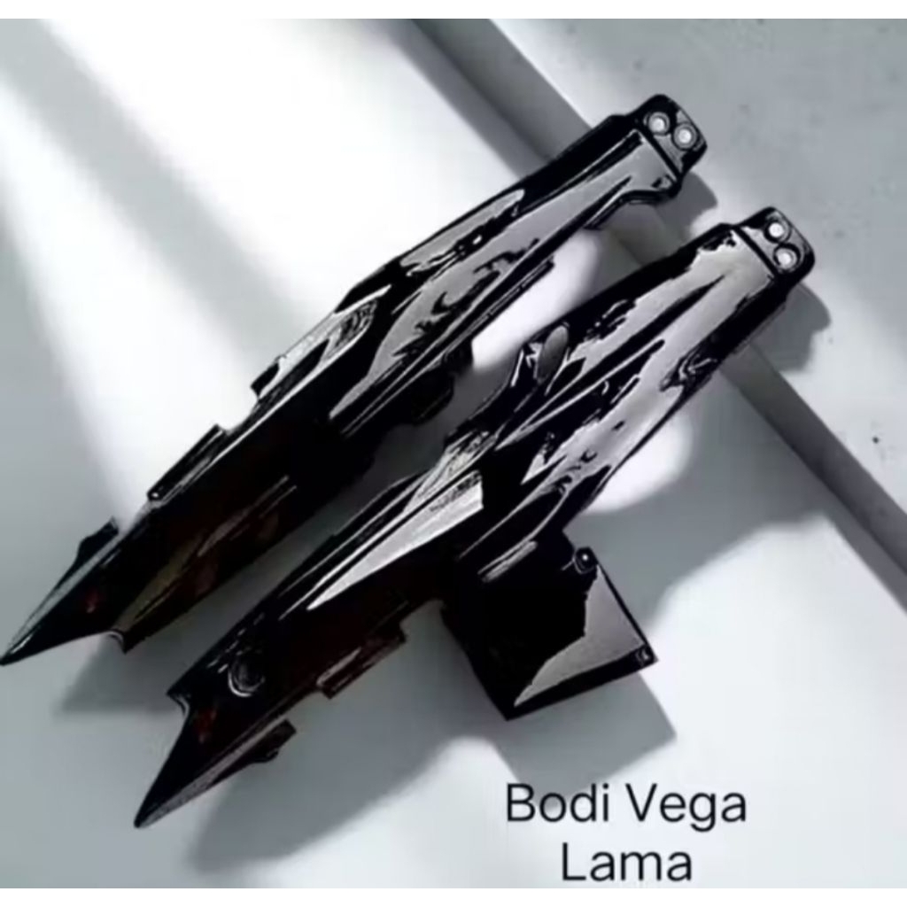 Body Belakang Fiz R Vega Lama Hitam Body Samping Fiz R Vega Lama Hitam