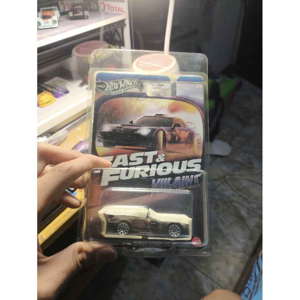 hotwheels fnf suki hitam