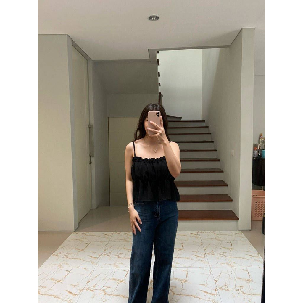RUFFLE TOP PRELOVED