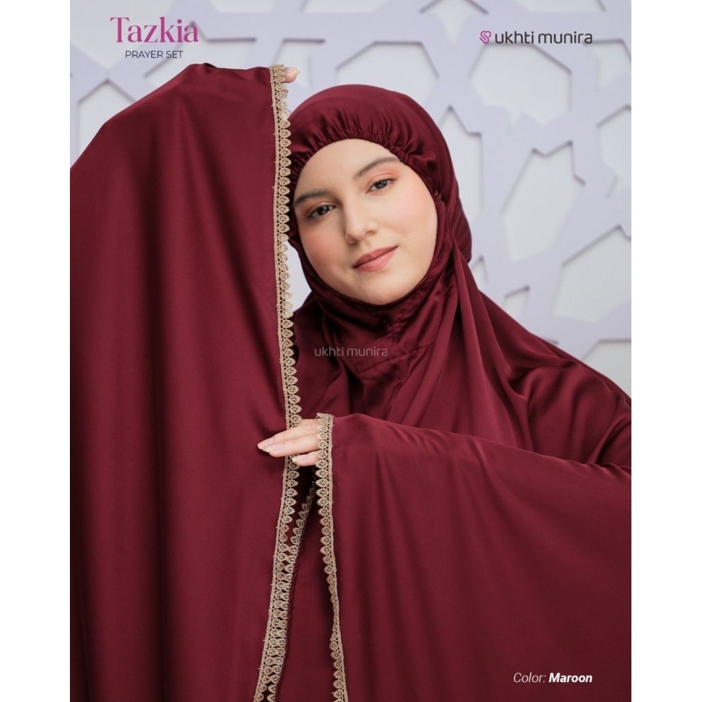 Mukena TAZKIA | Mukena Armani Silk Premium | Mukena Traveling by UKHTI MUNIRA [ORIGINAL]