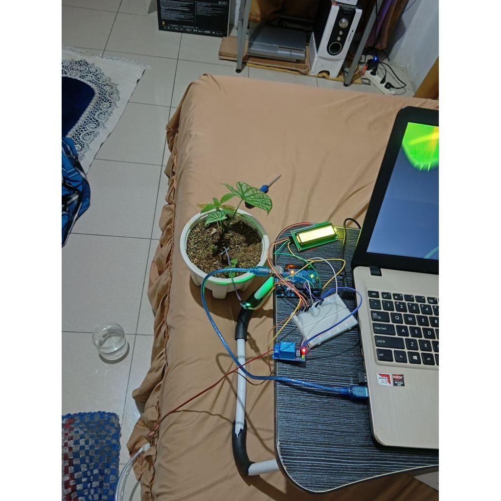 Prototype Alat Penyiram Tanaman Otomatis Arduino