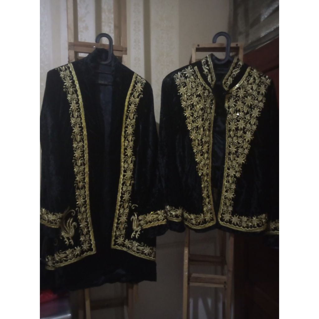 pakaian pengantin bludru jawa preloved