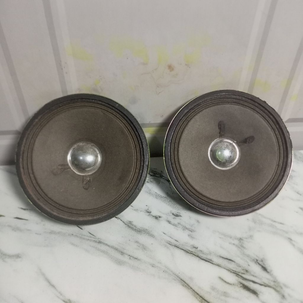 Speaker bekas compo Sanyo