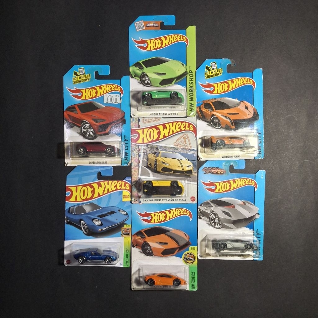 Hot Wheels Set Lamborghini (Huracan, Veneno, Urus, Sesto Elemento)