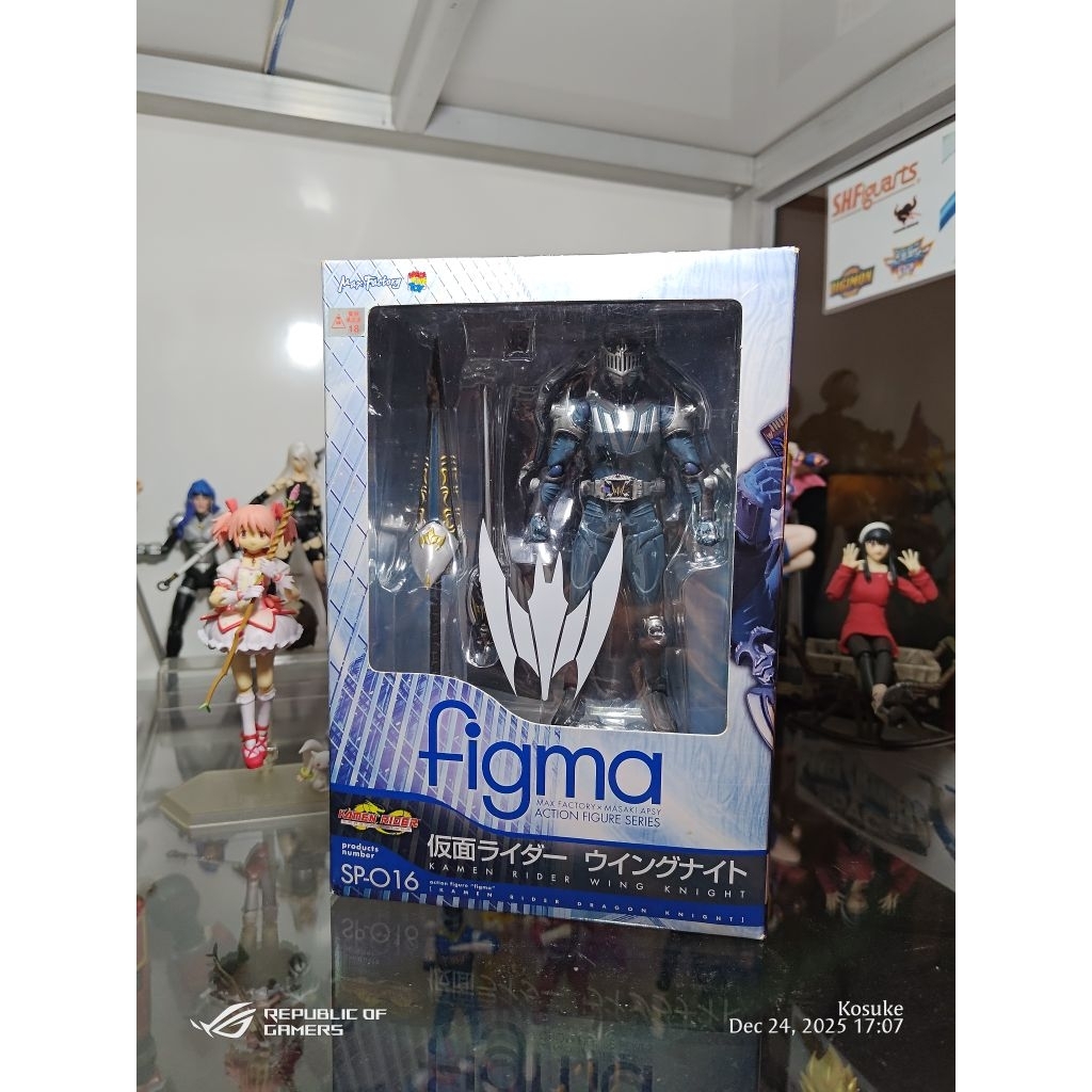 Figma Kamen Rider Knight Ryuki BIB