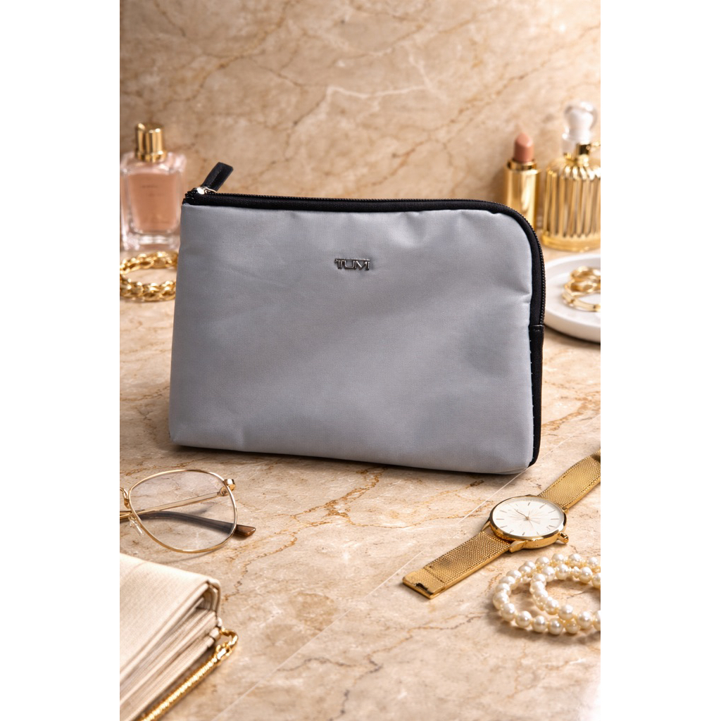 tumii flat pouch original for delta airlines