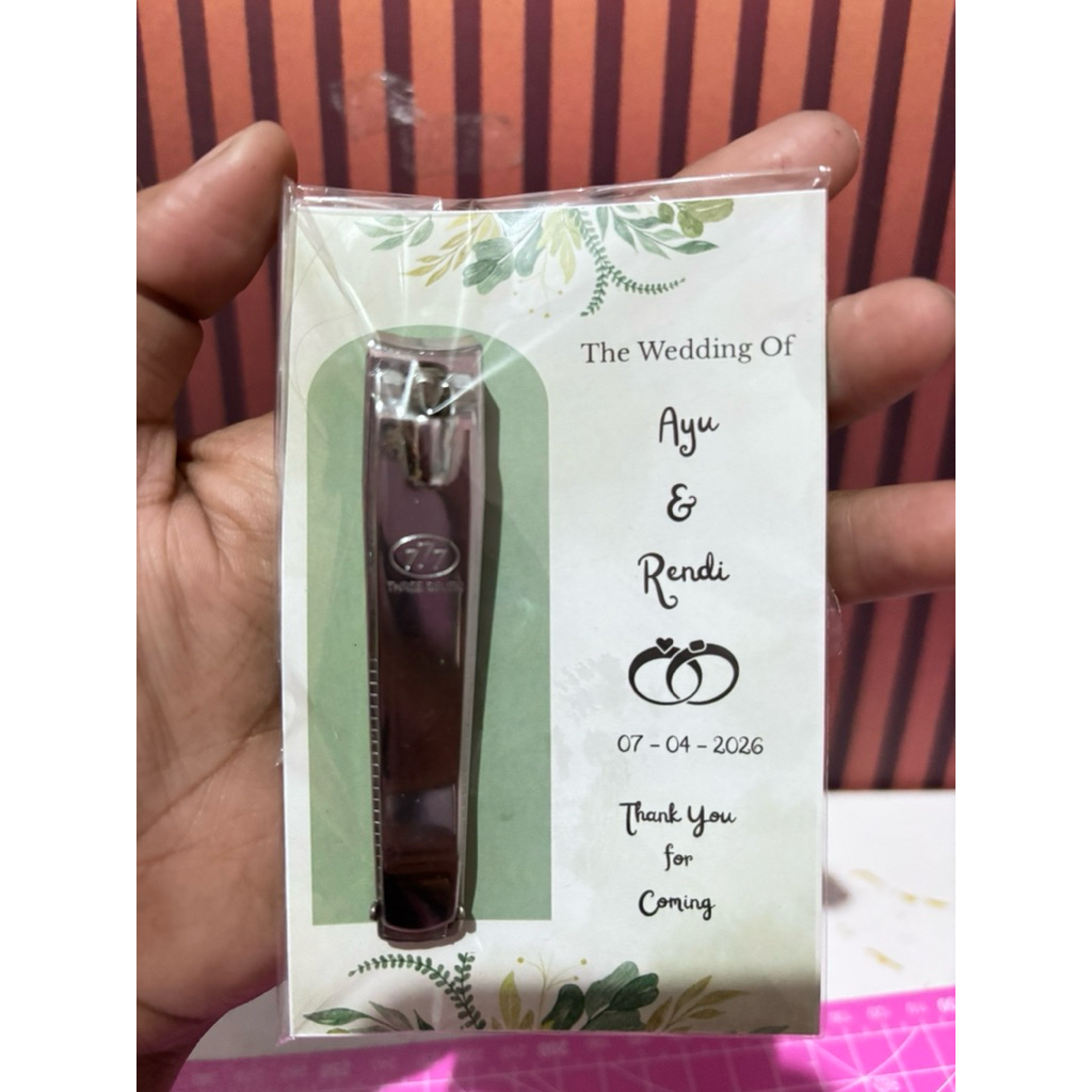 Souvenir Wedding Gunting Kuku Besar - Souvenir aesthetic