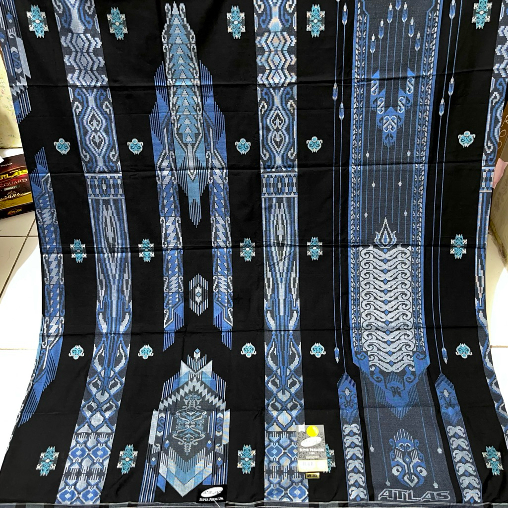 SARUNG ATLAS SUPER PREMIUM 980 SILVER JACQUARD
