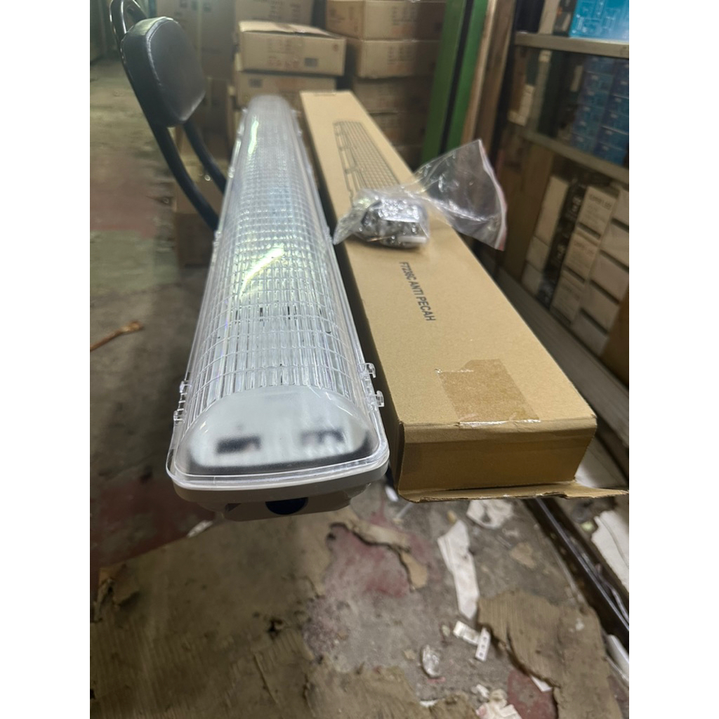 Zetalux F7236C Kap lampu waterproof anti pecah 2x36 120cm Ip65